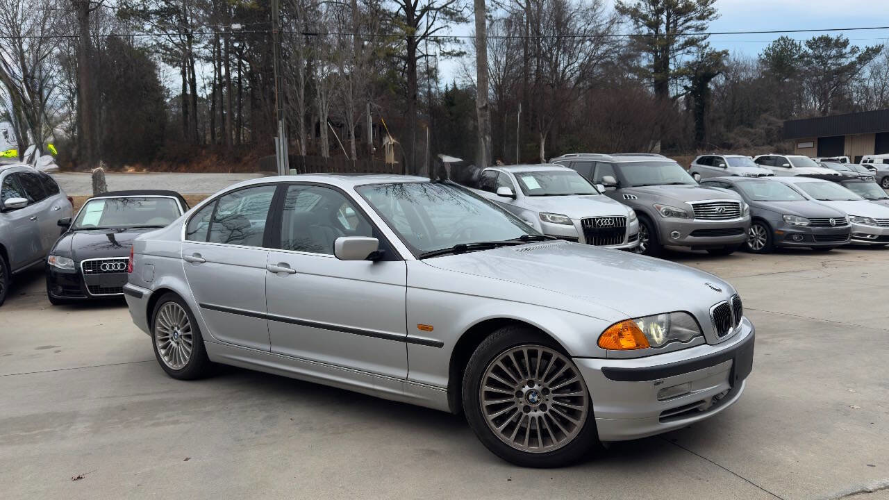 Used 2001 BMW 330i Sedan image 2