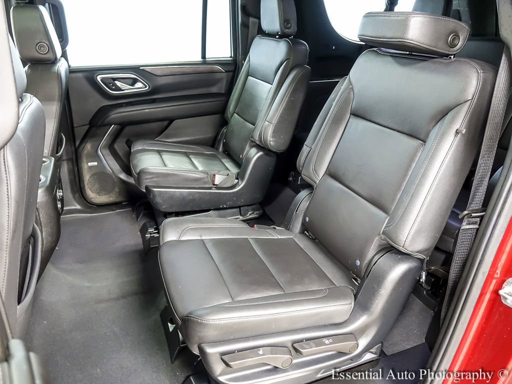 Used 2023 Chevrolet Suburban Z71 w/ Z71 Off-Road Package AWD/4WD image 11