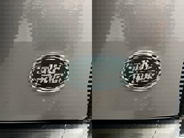 Used 2023 Land Rover Defender 130 X image 33