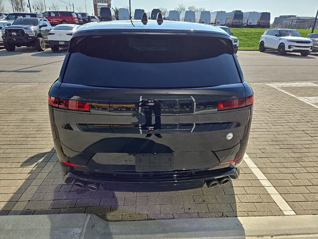 Used 2025 Land Rover Range Rover Sport SV Edition Two image 6