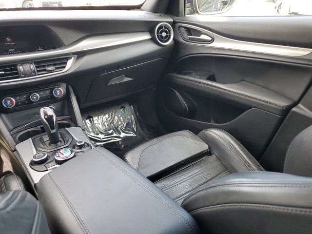 Used 2018 Alfa Romeo Stelvio Ti Sport image 51