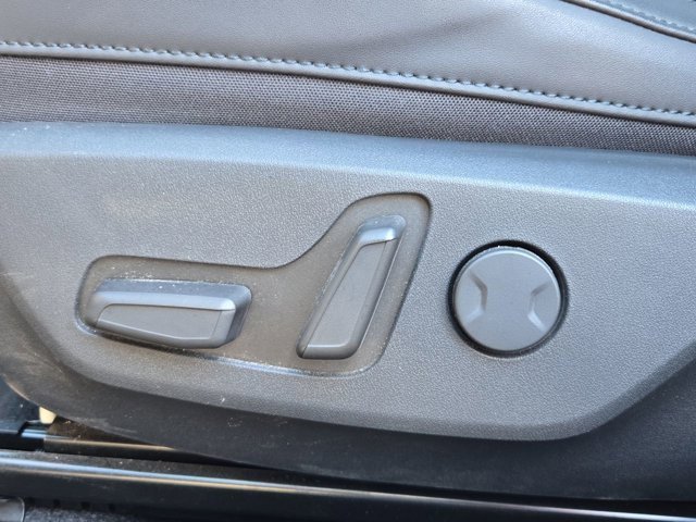 Used 2023 Kia Niro EX Touring image 20