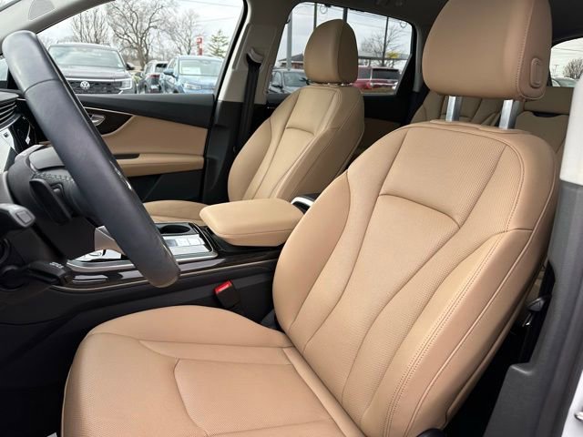 Used 2023 Audi Q7 3.0T Prestige image 28