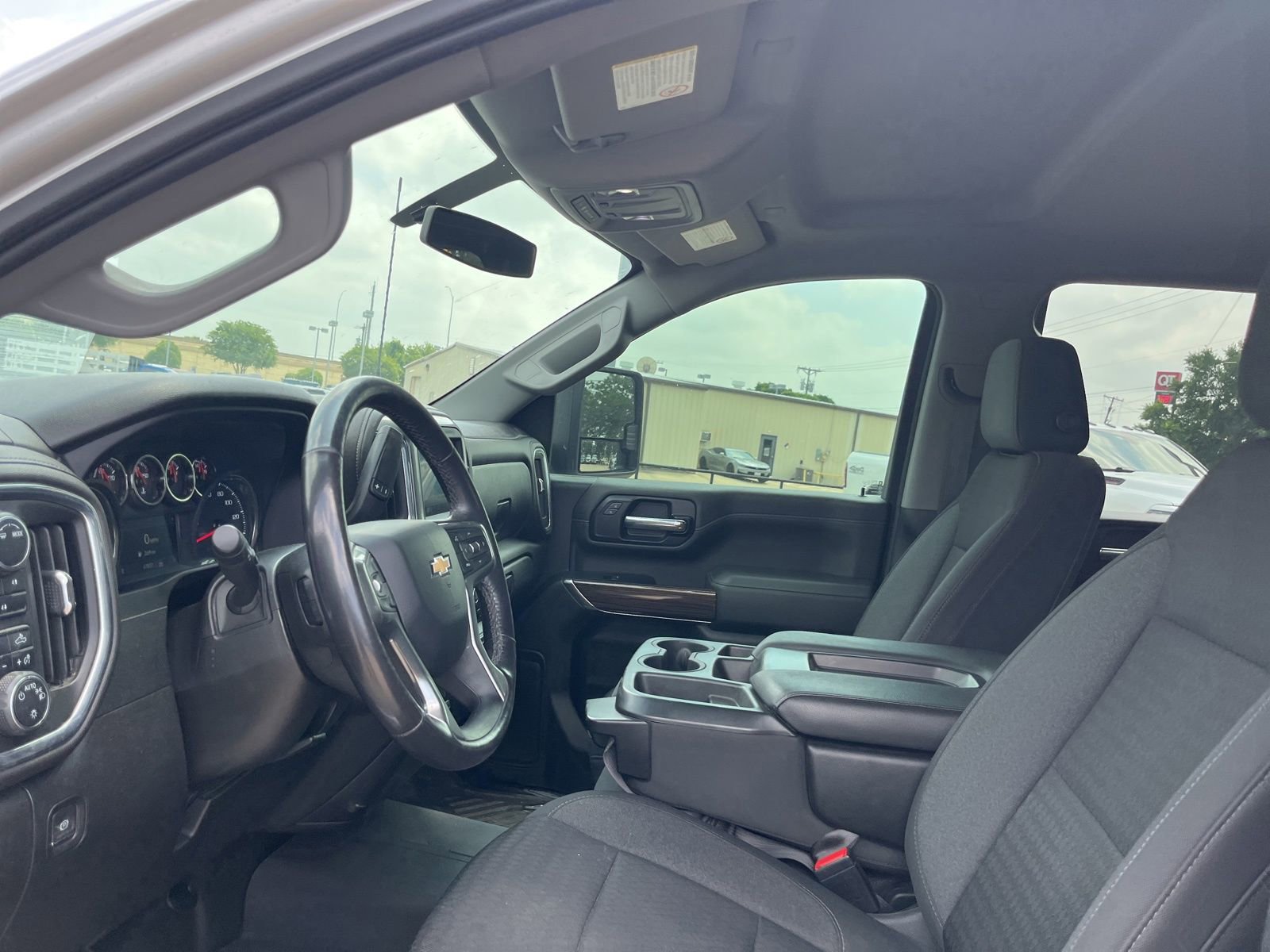 Used 2022 Chevrolet Silverado 2500 LT w/ Convenience Package AWD/4WD image 8
