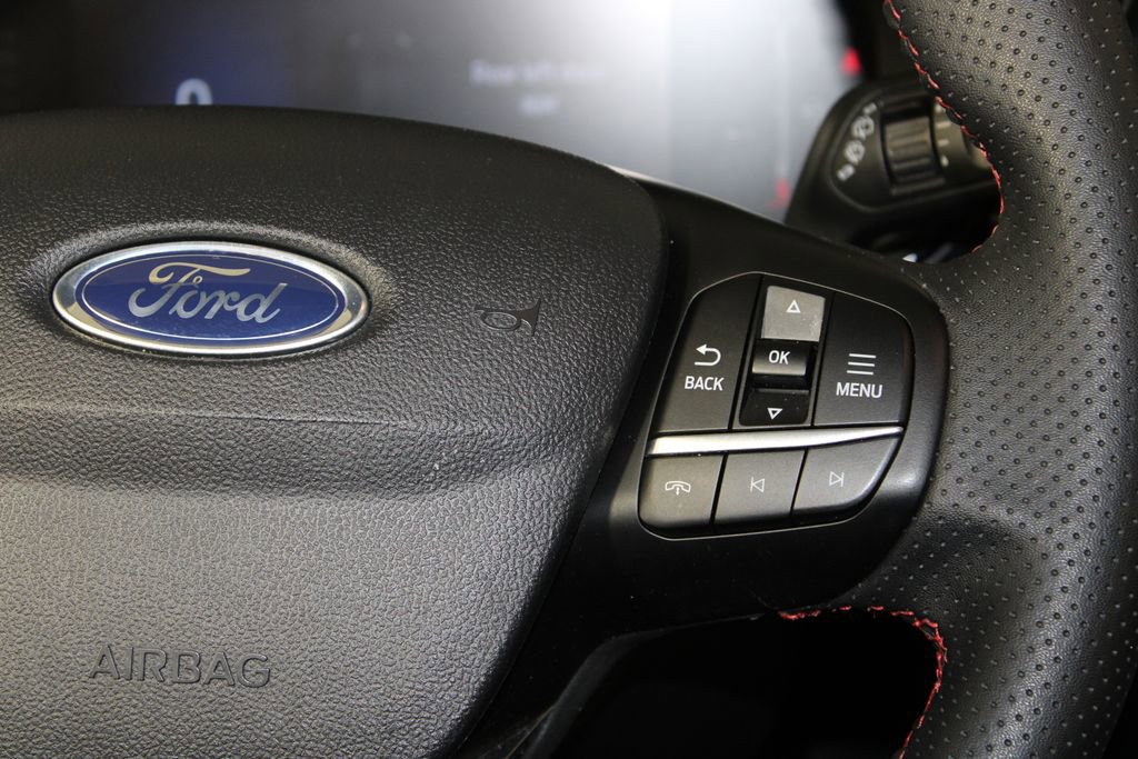 Certified 2025 Ford Escape ST-Line image 17