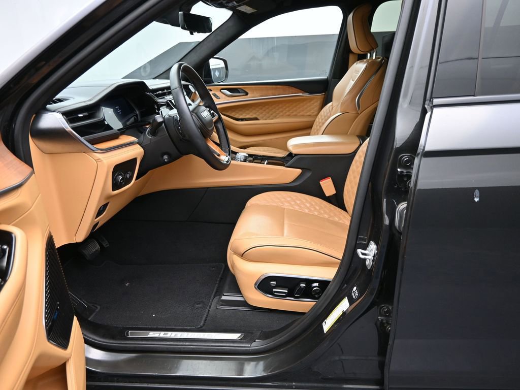 Used 2024 Jeep Grand Cherokee L Summit image 10