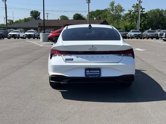 Certified 2021 Hyundai Elantra SEL w/ Cargo Package FWD image 6
