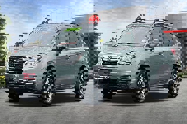 Used 2017 Subaru Forester 2.5i Premium image 9