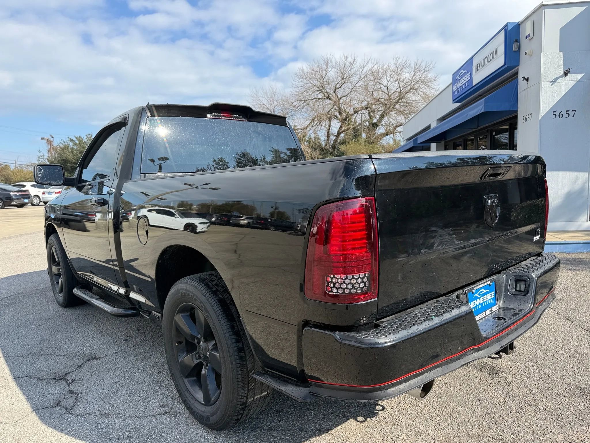 Used 2015 RAM 1500 Express w/ Black Ram 1500 Express Group RWD image 3