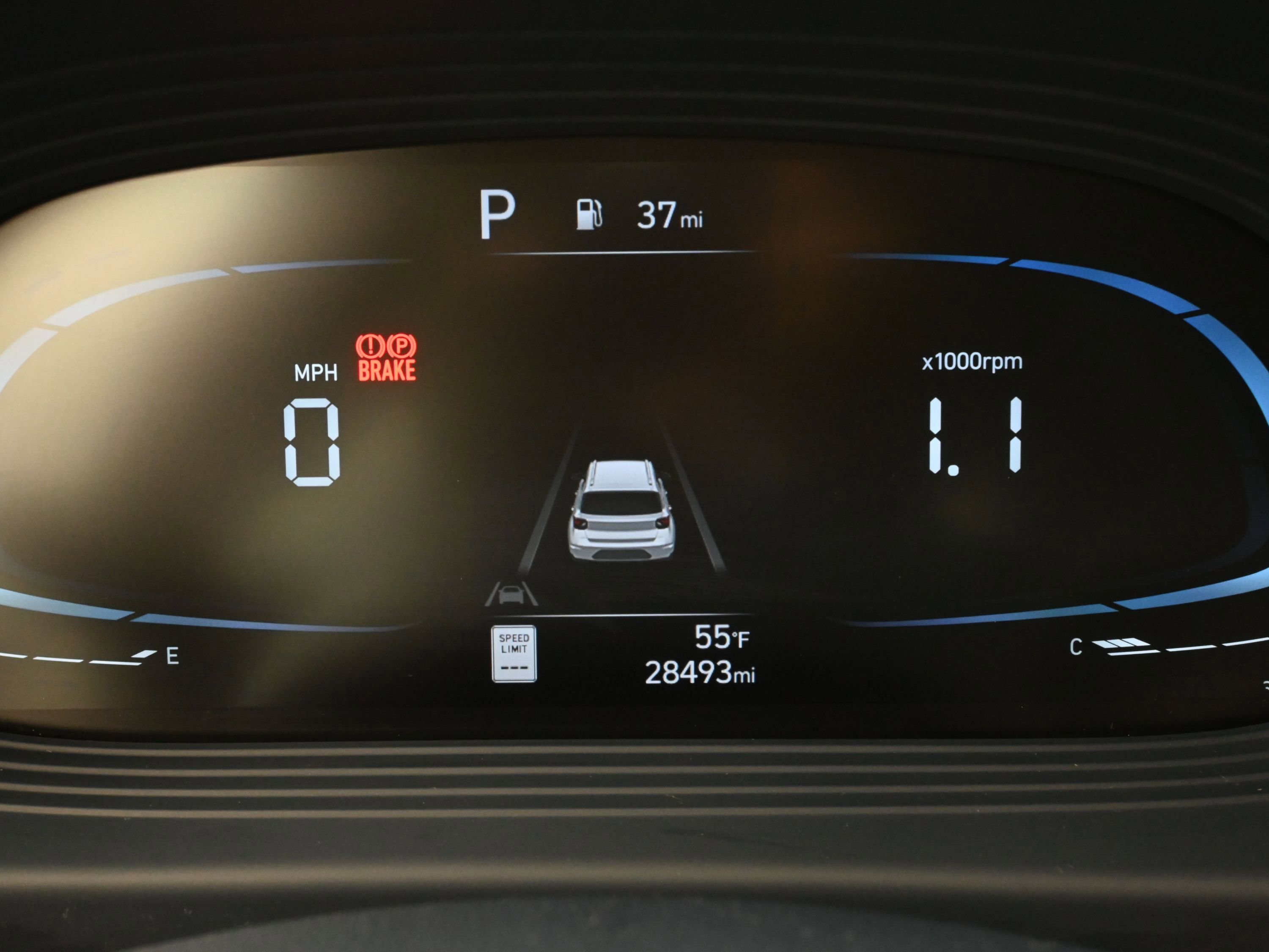 Used 2023 Hyundai Venue Limited w/ Cargo Package image 13