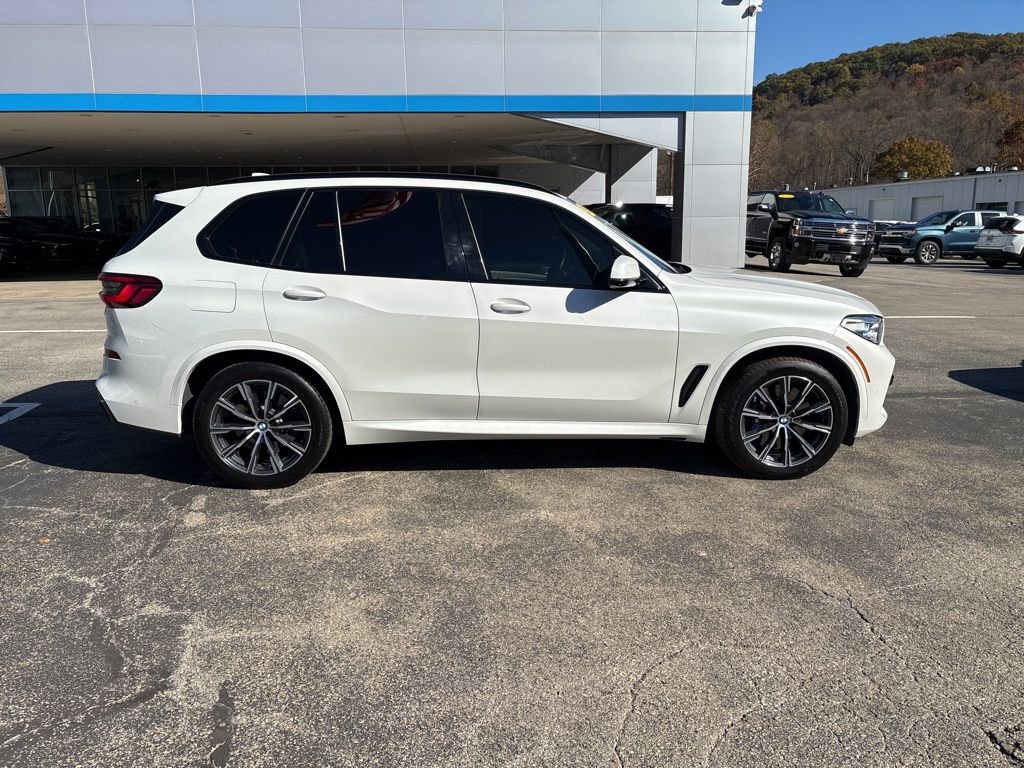 Used 2019 BMW X5 xDrive50i w/ M Sport Package image 6