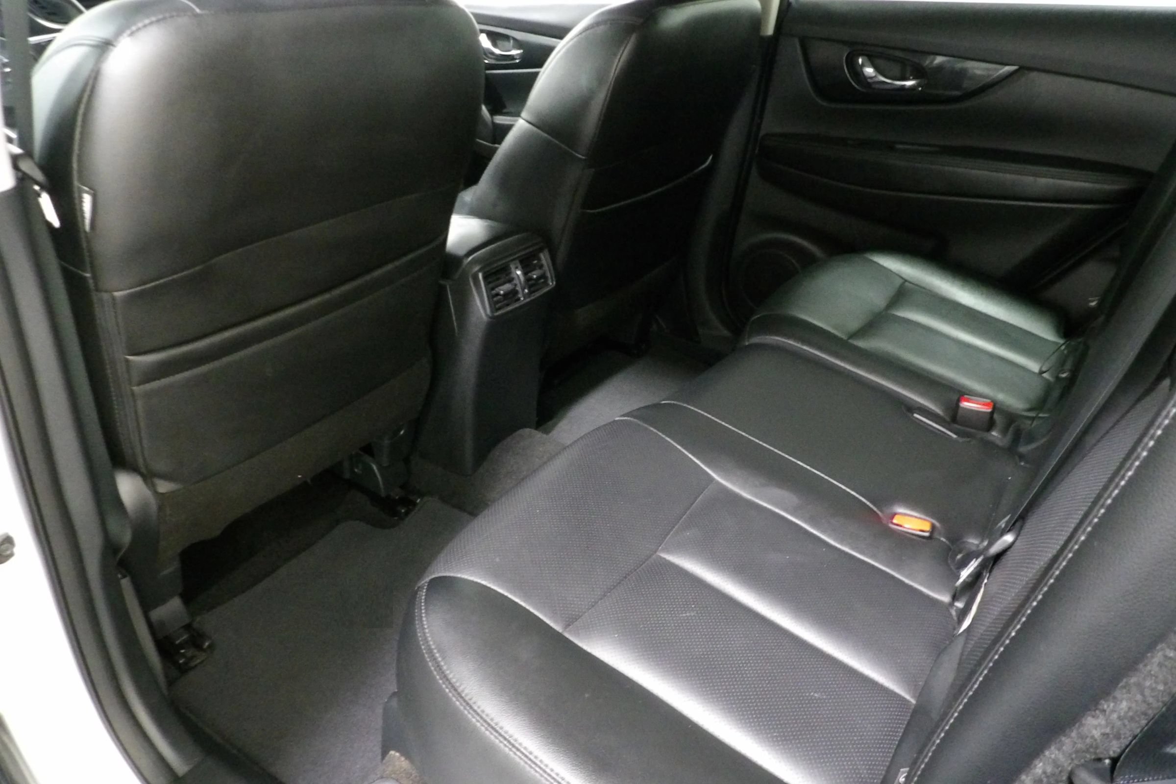 Used 2018 Nissan Rogue SL AWD/4WD image 10