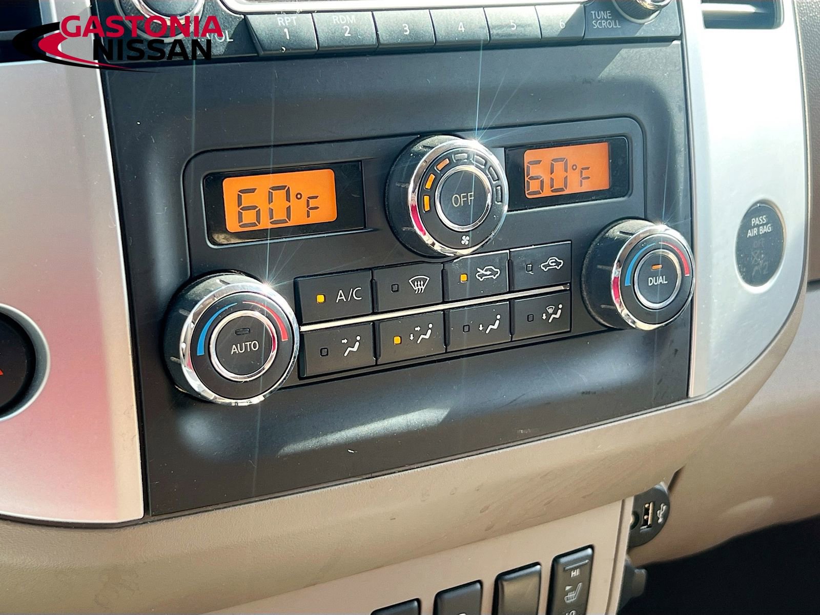 Used 2017 Nissan Frontier SV w/ SV Value Truck Package AWD/4WD image 19