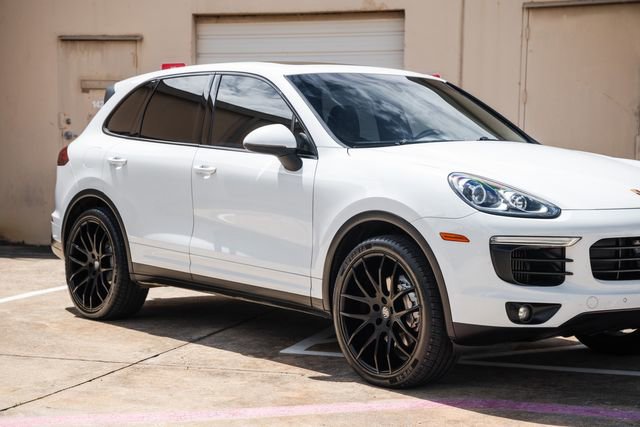 Used 2015 Porsche Cayenne S AWD/4WD image 40