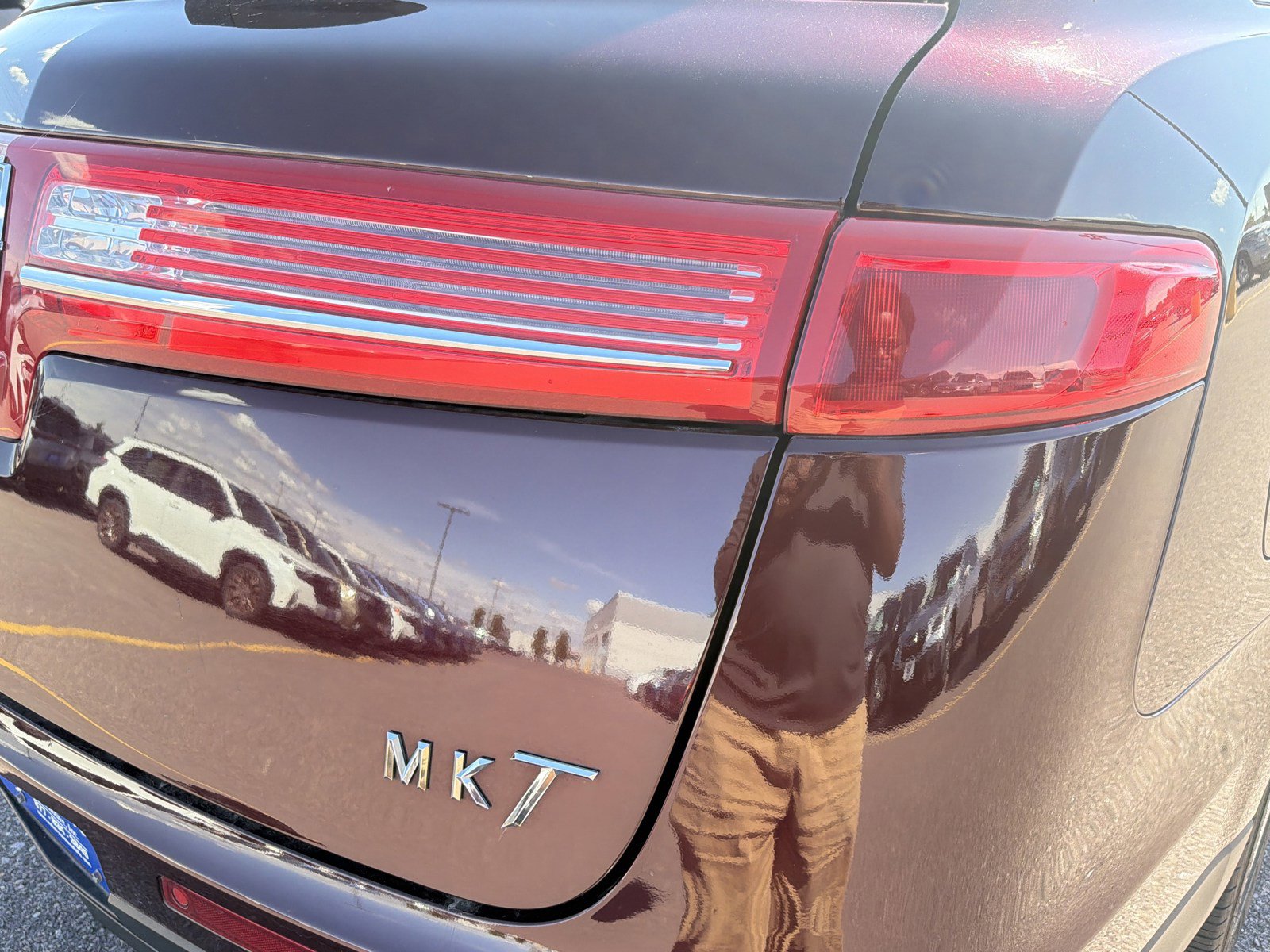 Used 2017 Lincoln MKT AWD w/ Technology Package image 7