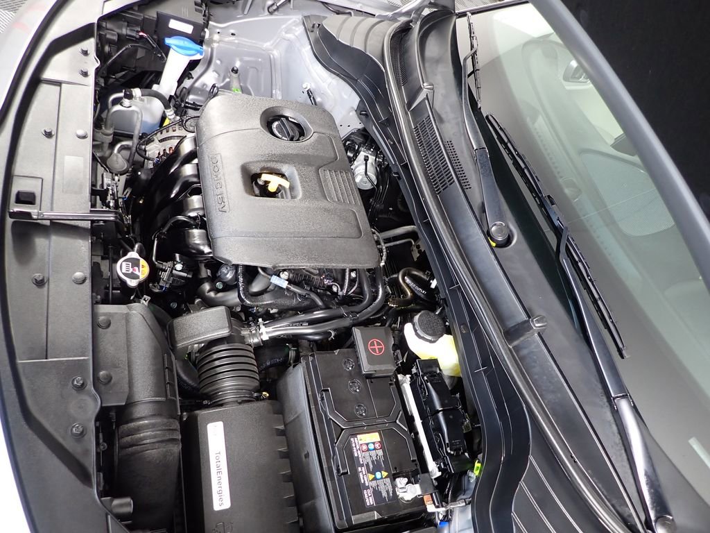Used 2025 Kia Soul LX w/ LX Technology Package image 11
