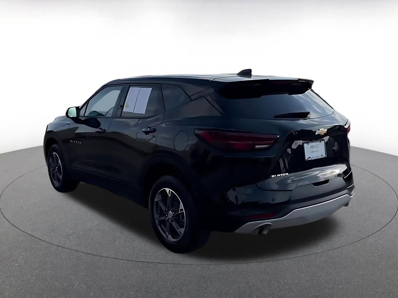 Used 2025 Chevrolet Blazer LT image 11