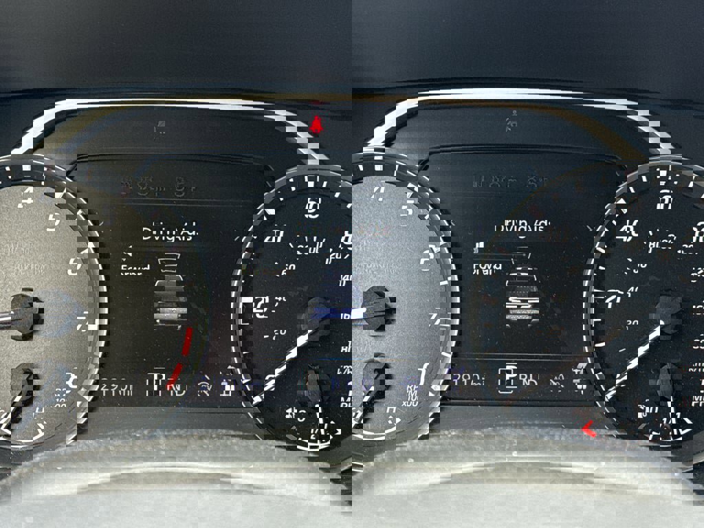 Used 2024 Nissan Frontier SV image 21