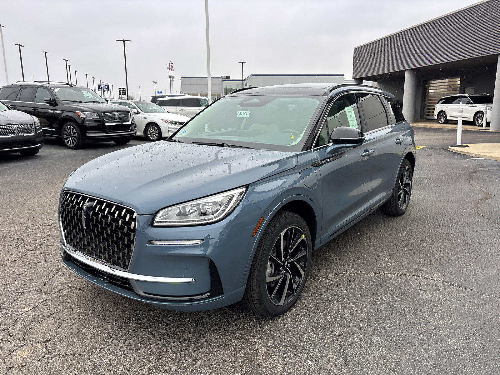 New 2026 Lincoln Corsair Grand Touring image 3