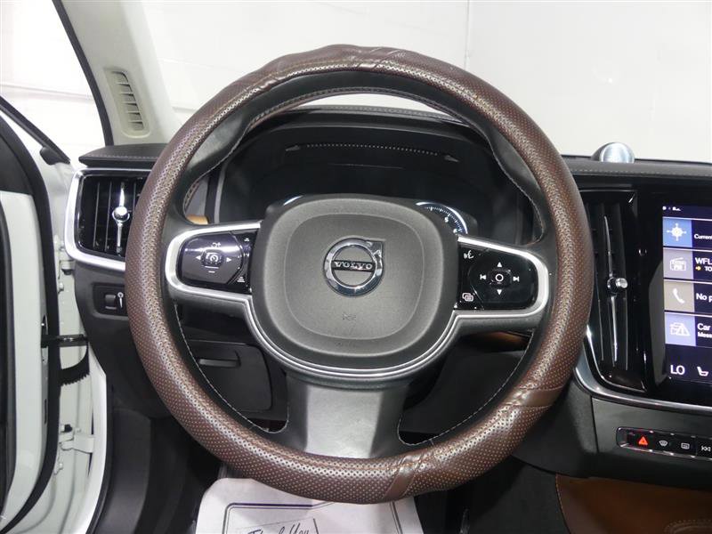 Used 2018 Volvo S90 T6 Inscription image 31