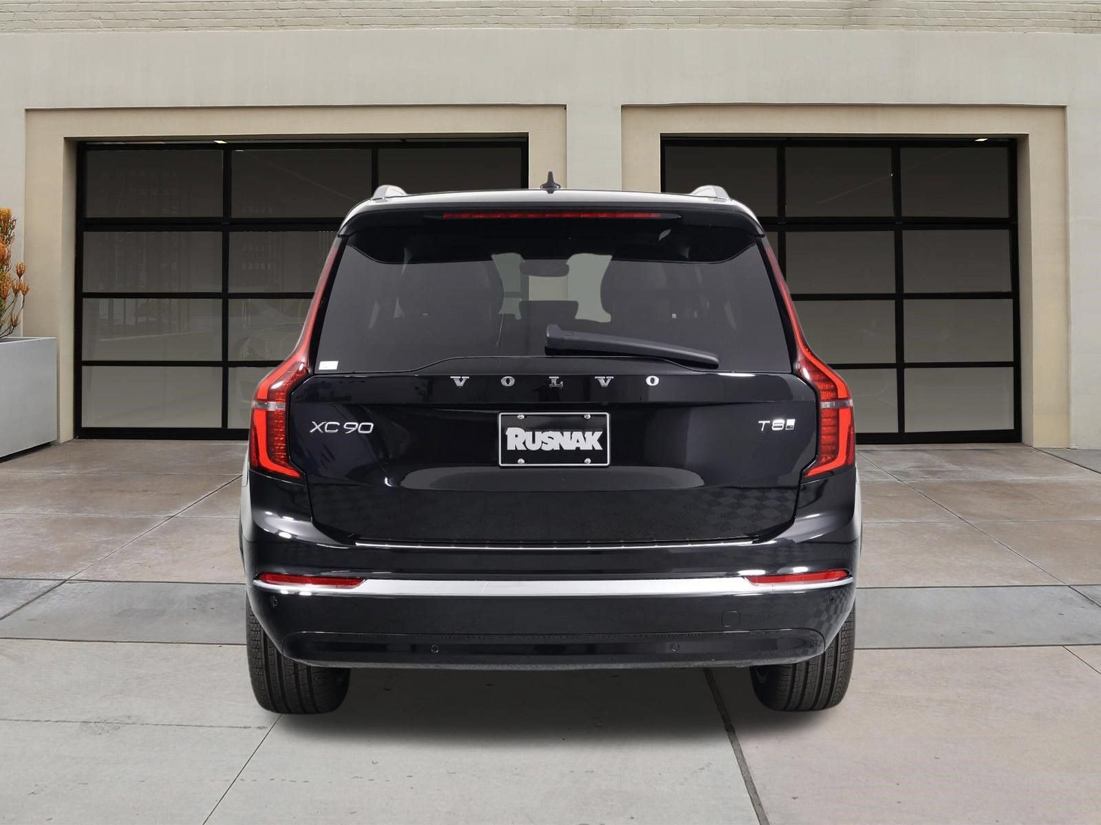 New 2026 Volvo XC90 T8 Plus AWD/4WD image 4