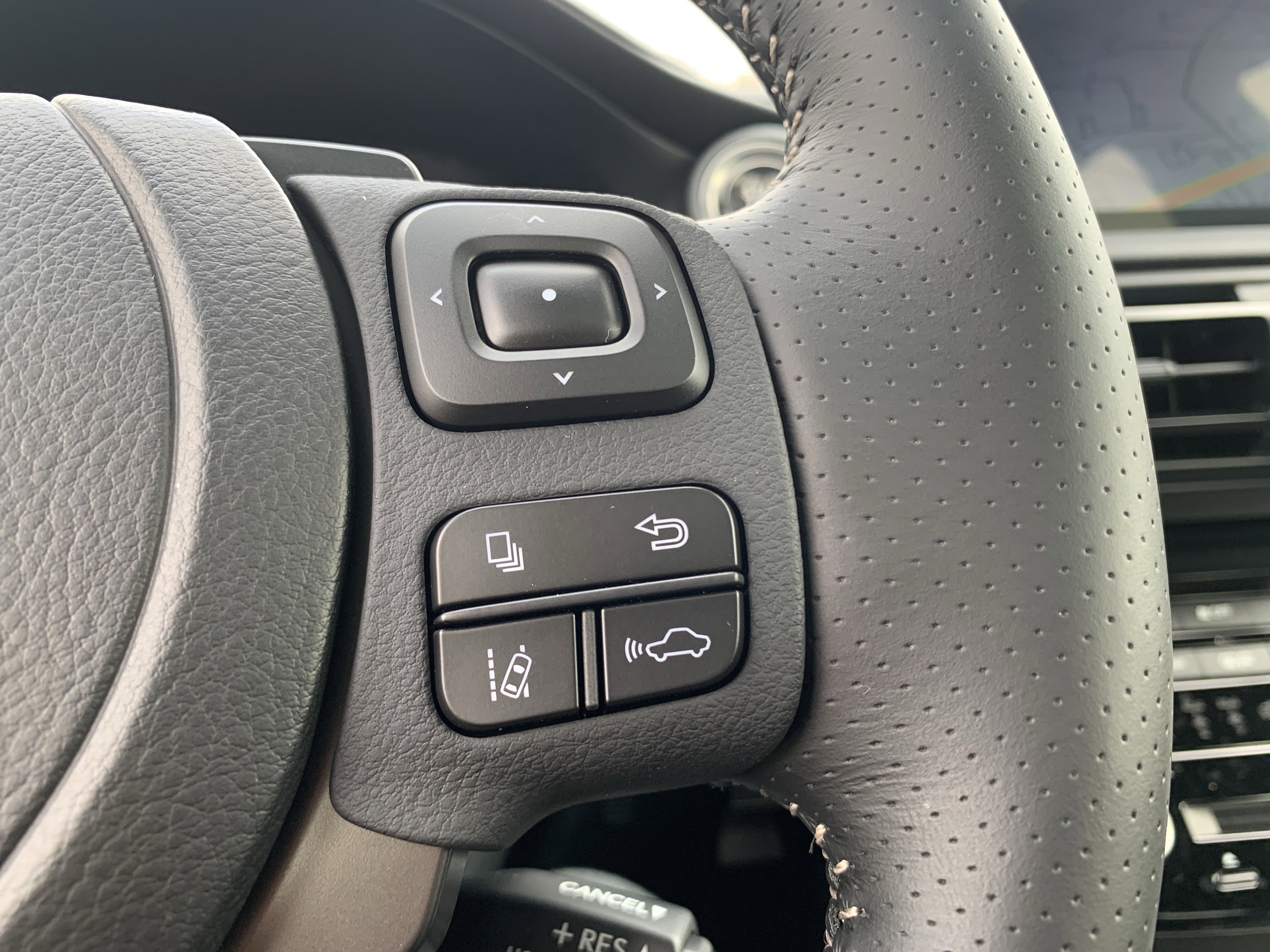 Used 2025 Lexus IS 350 F Sport w/ Navigation Package image 20