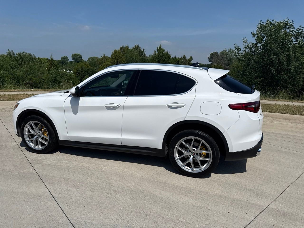 Used 2019 Alfa Romeo Stelvio Ti AWD/4WD image 8