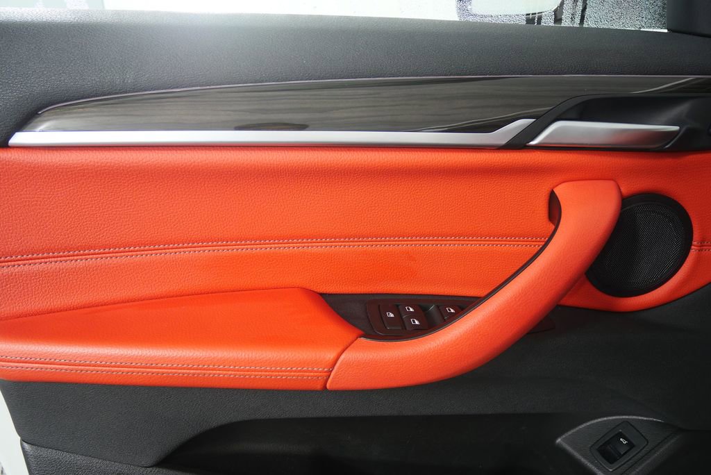 Used 2022 BMW X2 xDrive28i w/ Premium Package image 9