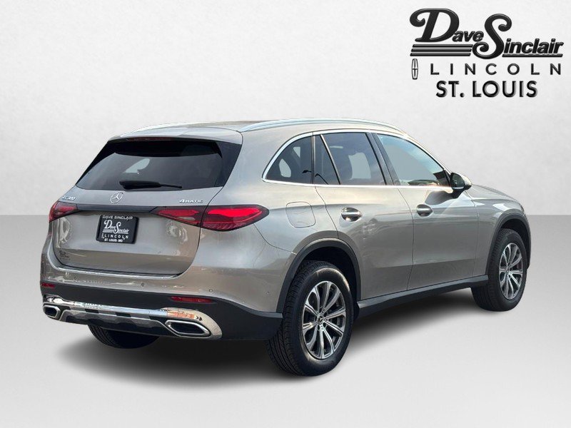 Used 2023 Mercedes-Benz GLC 300 4MATIC image 5