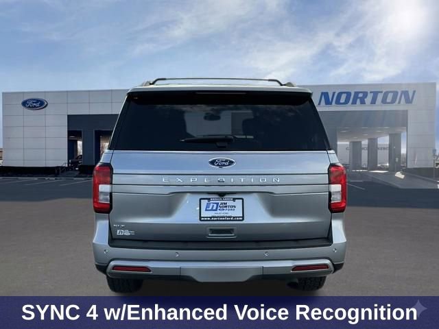 Used 2024 Ford Expedition XLT AWD/4WD image 6