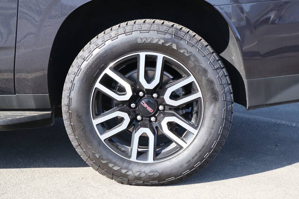 Used 2023 GMC Yukon XL AT4 w/ Max Trailering Package AWD/4WD image 13