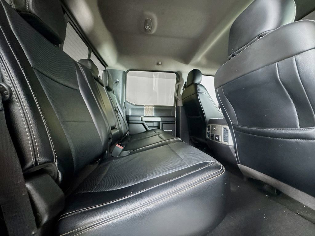 Used 2018 Ford F250 Lariat w/ Chrome Package image 32