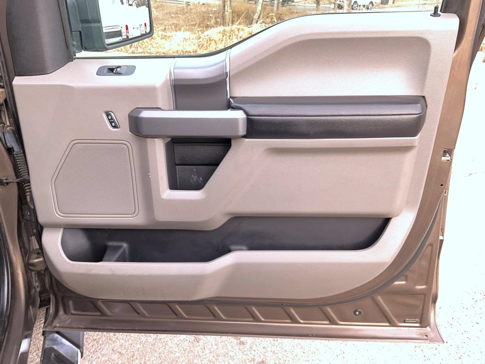 Used 2016 Ford F150 XLT w/ Equipment Group 301A Mid AWD/4WD image 16
