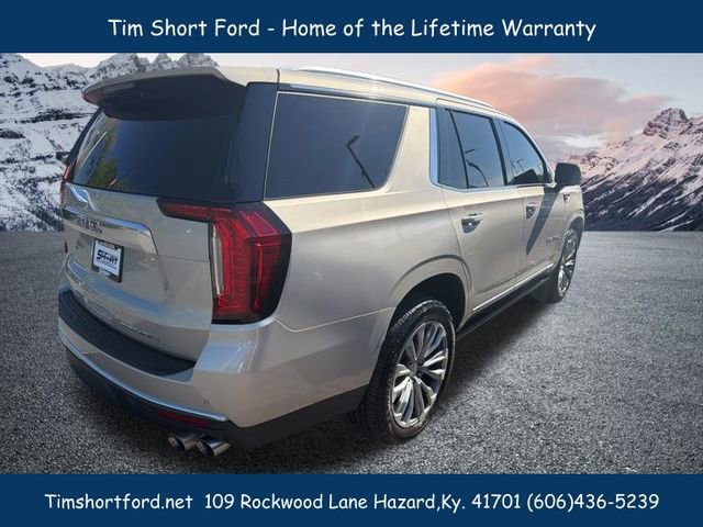Used 2021 GMC Yukon Denali w/ Denali Premium Package image 8