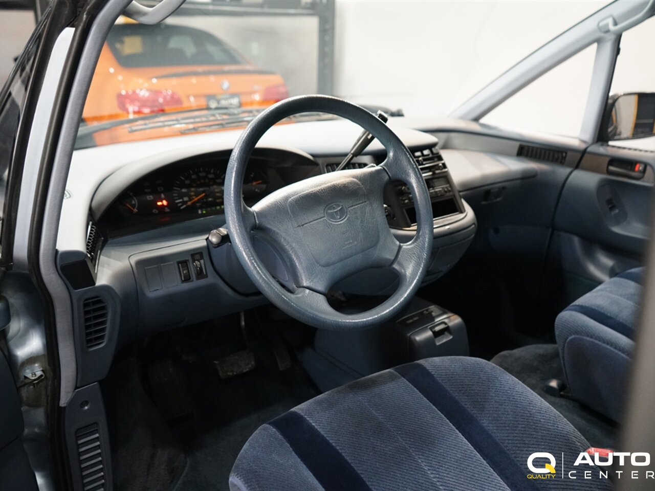 Used 1992 Toyota Previa LE RWD image 11
