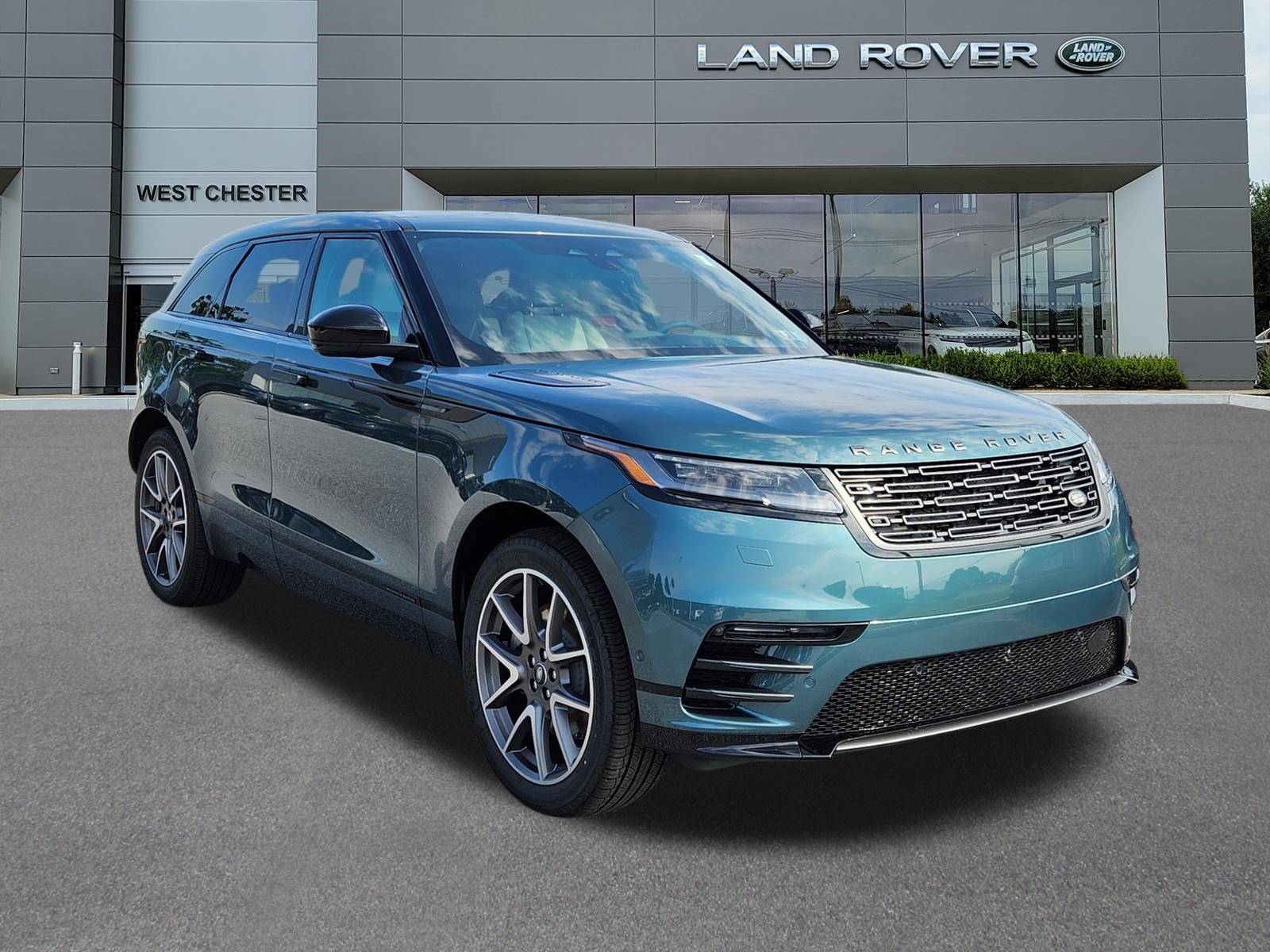 New 2026 Land Rover Range Rover Velar Belgravia AWD/4WD image 2