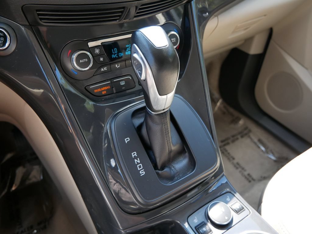 Used 2015 Ford Escape Titanium AWD/4WD image 23