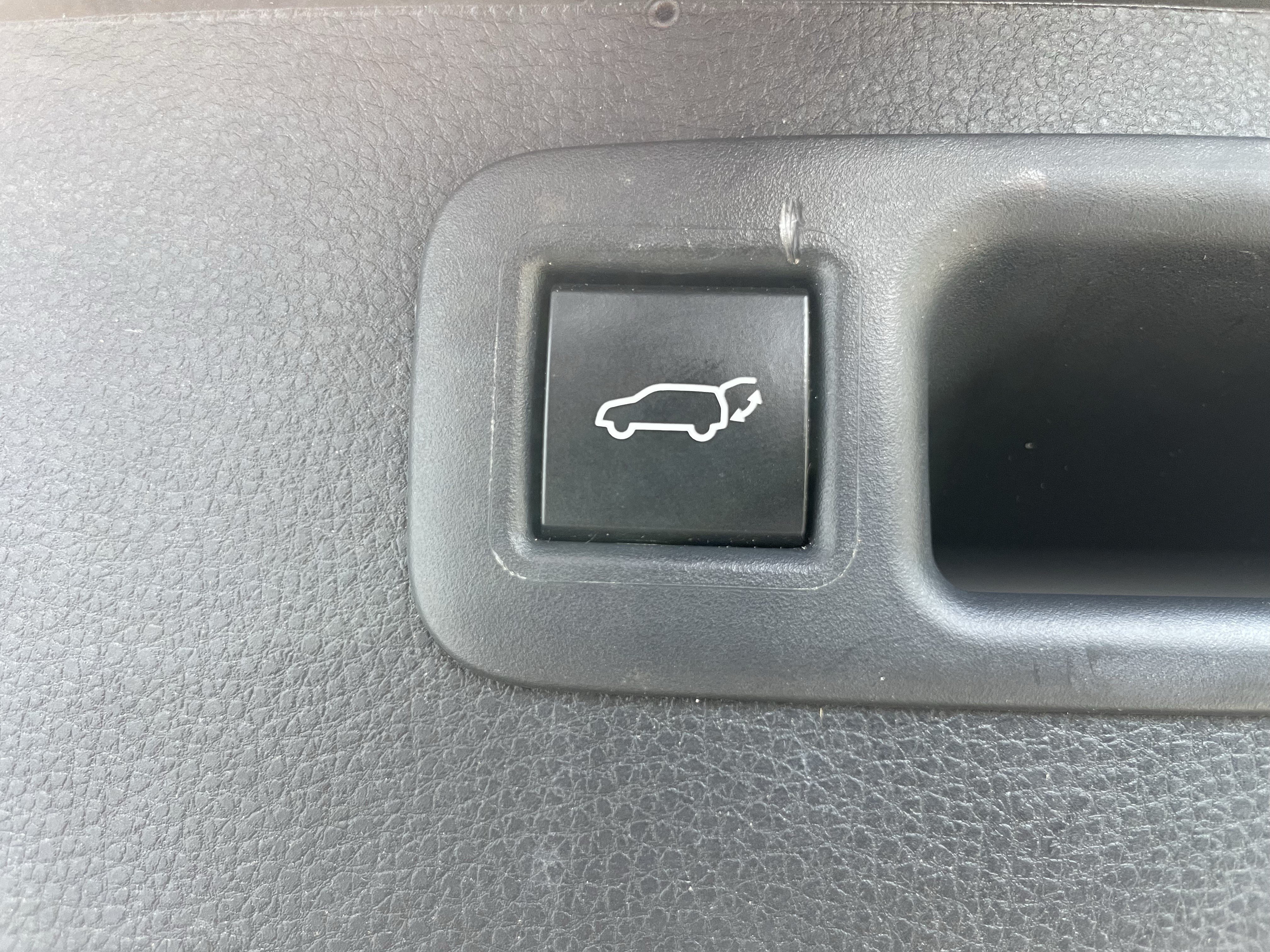 Used 2023 Toyota Highlander XSE AWD/4WD image 40