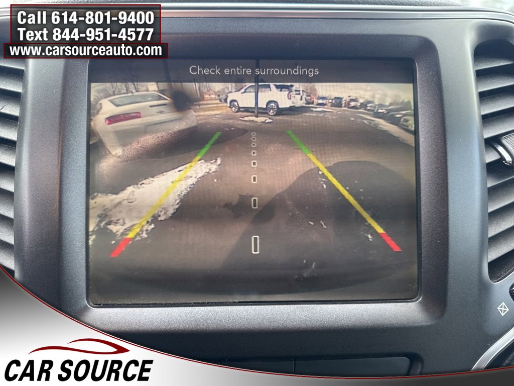 Used 2019 Jeep Cherokee Trailhawk image 31