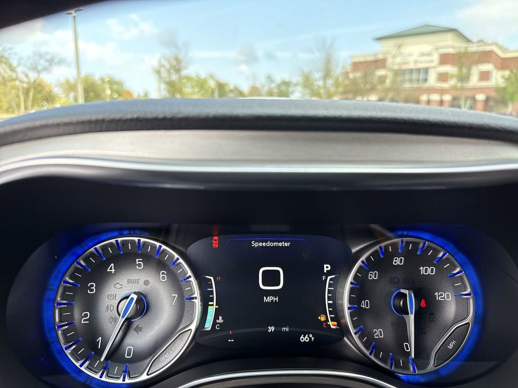 New 2026 Chrysler Pacifica Pinnacle image 18