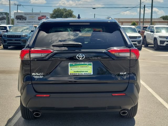 Used 2025 Toyota RAV4 XLE FWD image 5