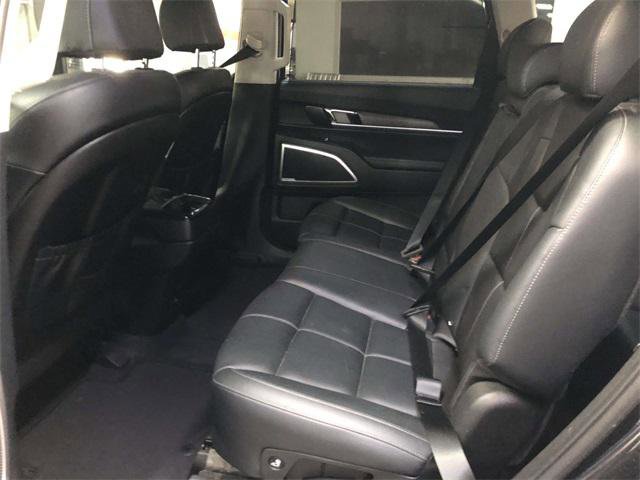 Used 2022 Kia Telluride EX w/ Towing Package image 12