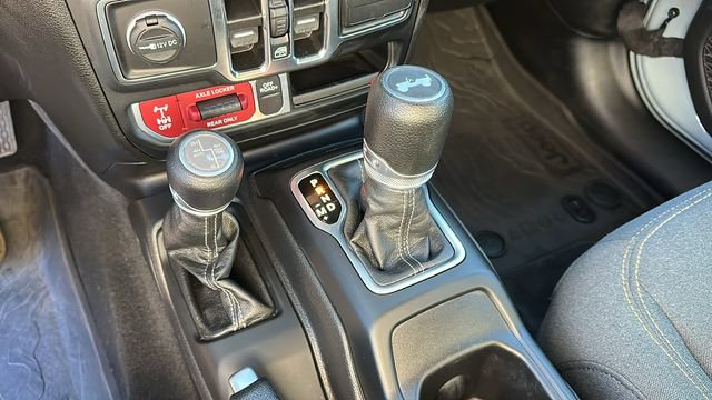 Used 2024 Jeep Wrangler Unlimited image 20