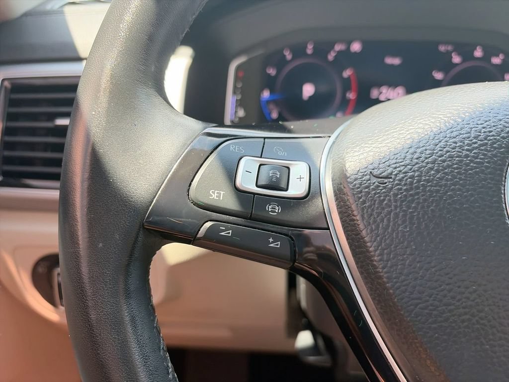 Used 2019 Volkswagen Atlas SEL FWD image 24