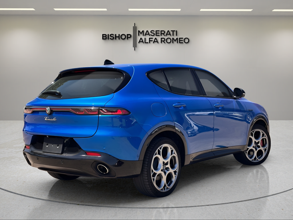 Used 2024 Alfa Romeo Tonale Veloce w/ Active Assist Package AWD/4WD image 5