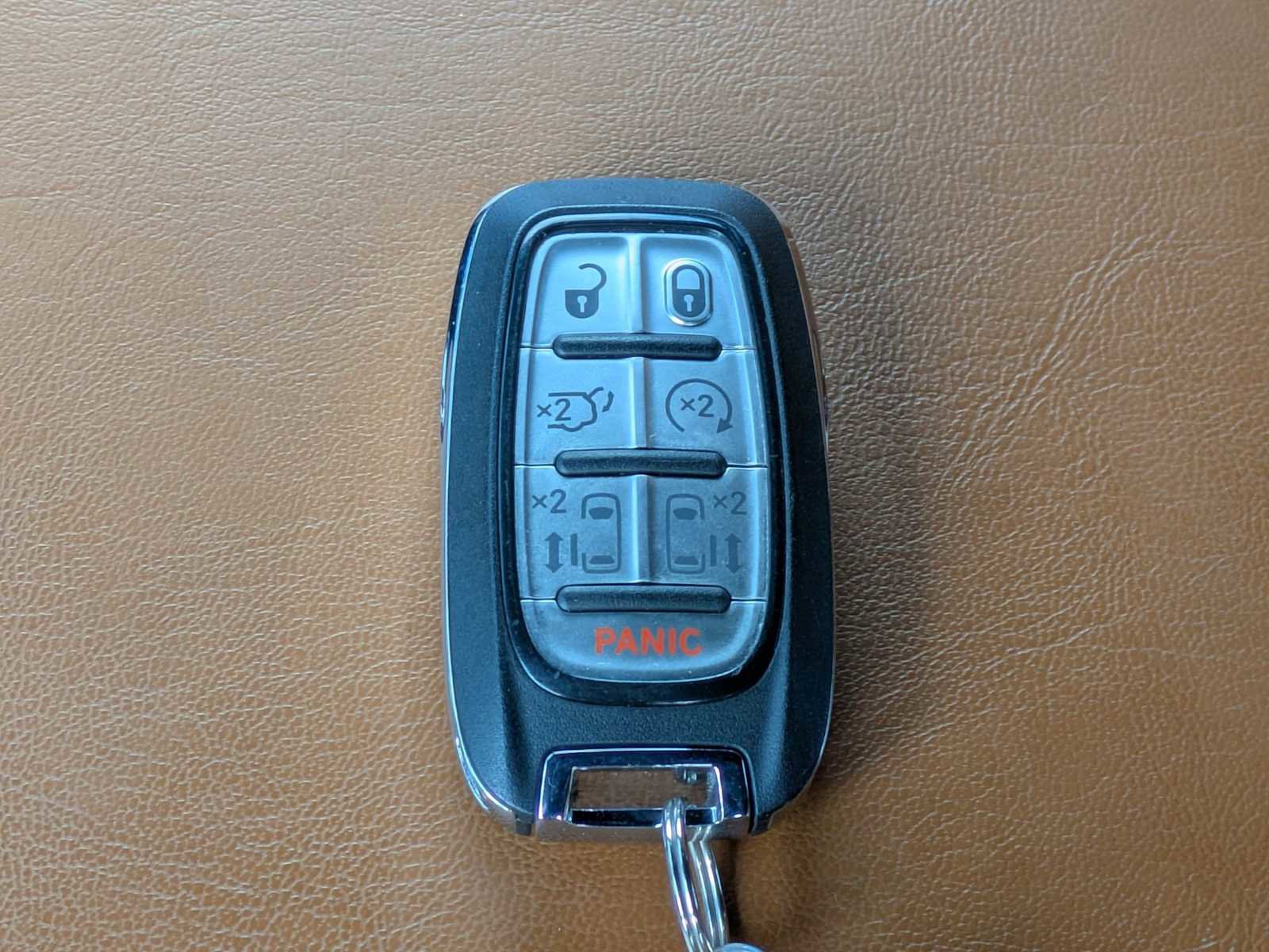 Used 2024 Chrysler Pacifica Pinnacle image 34