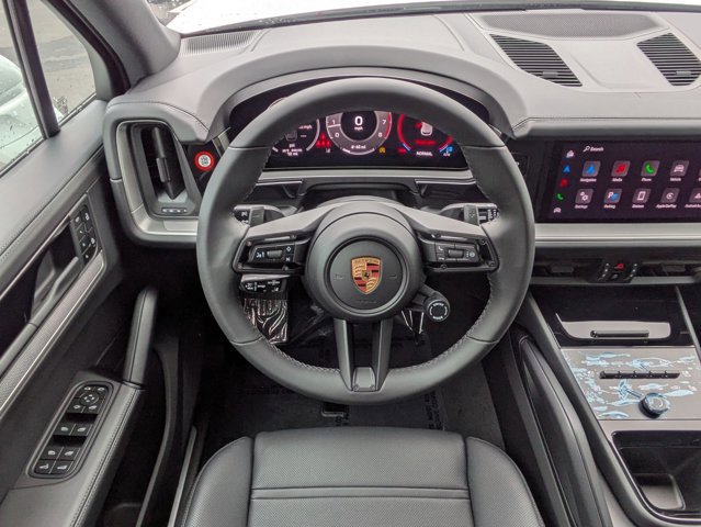 Certified 2025 Porsche Cayenne AWD/4WD image 15