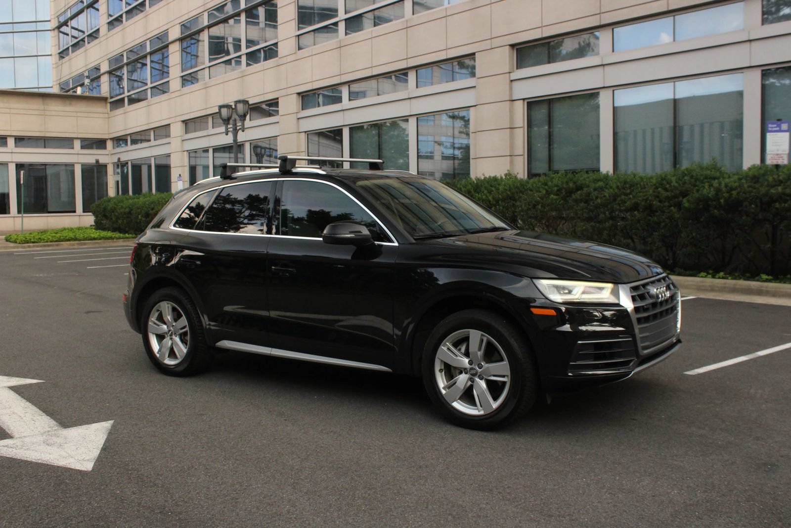Used 2019 Audi Q5 2.0T Premium Plus AWD/4WD image 2