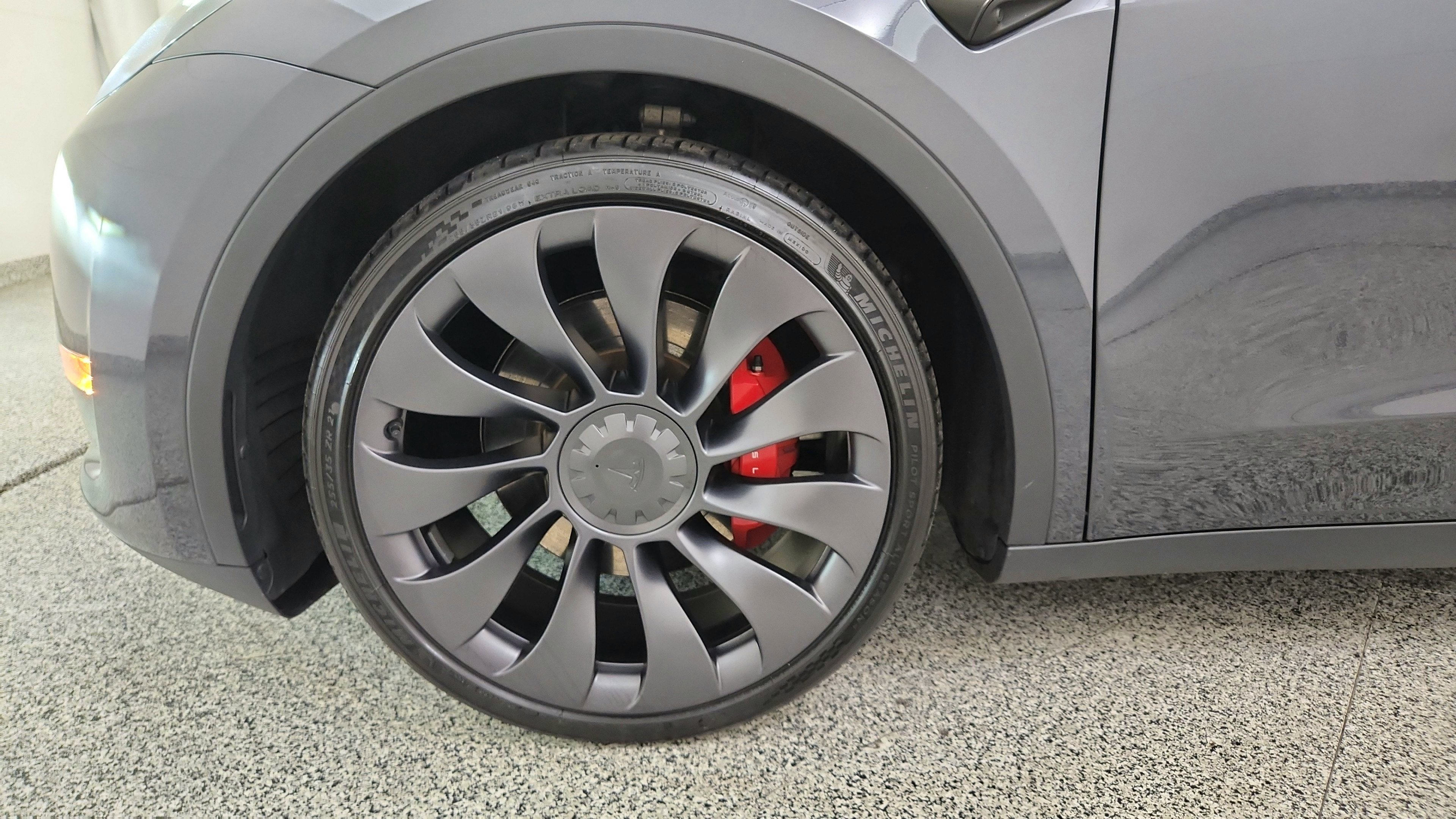 Used 2024 Tesla Model Y Performance AWD/4WD image 36