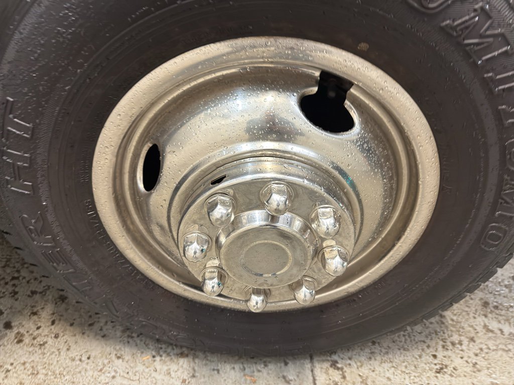 Used 1997 Ford F350 XLT image 33